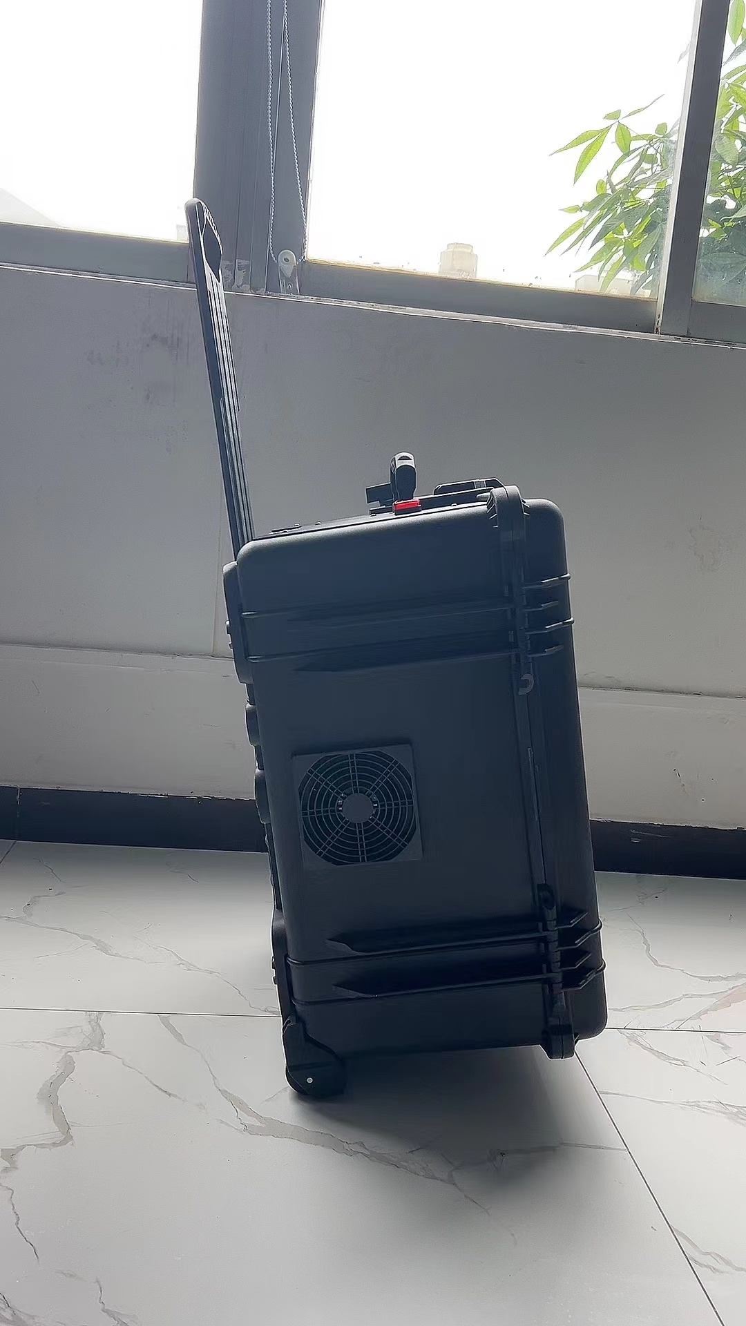 上杭手拉箱型移动通信干扰器